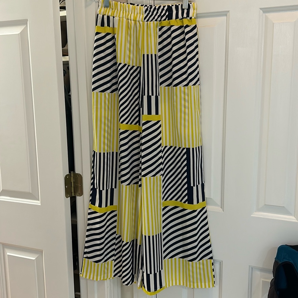 Wide leg fun pants